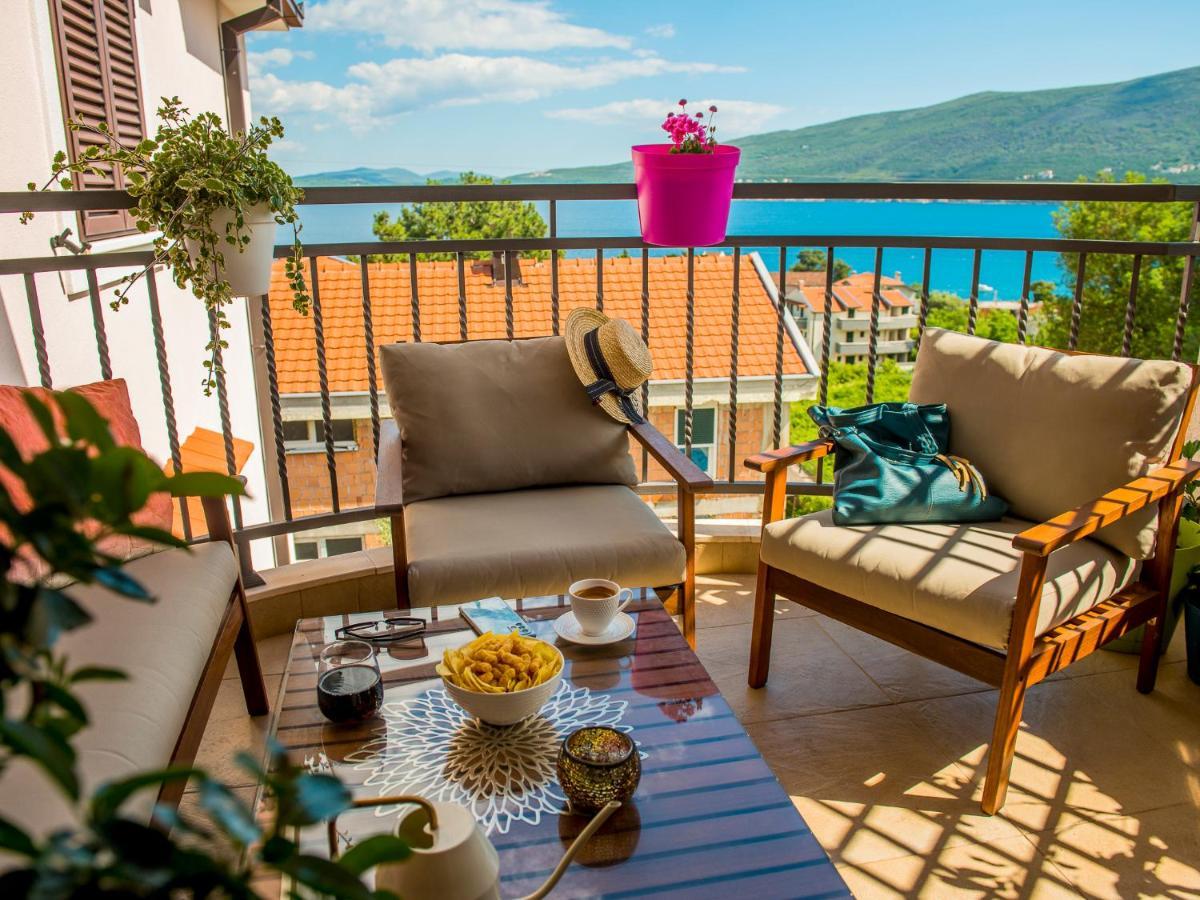 Cicciobello Lux Apartment Baosici With Stunning Sea View 外观 照片