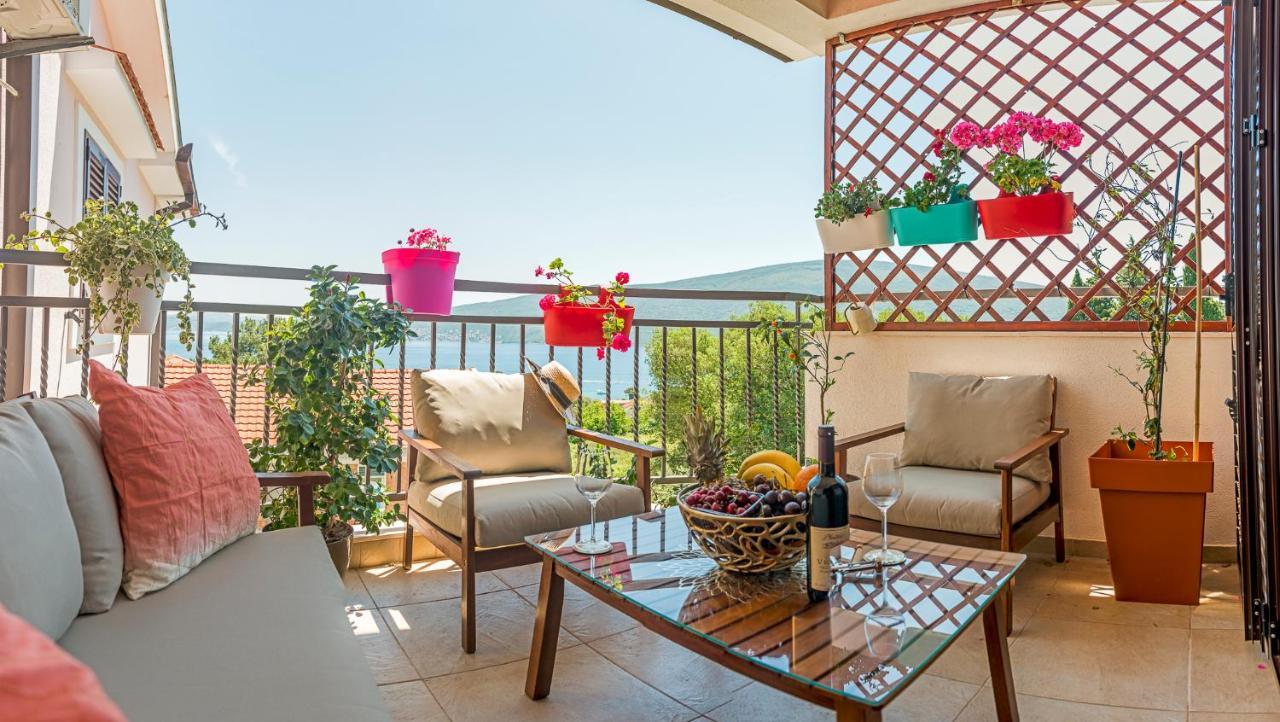 Cicciobello Lux Apartment Baosici With Stunning Sea View 外观 照片